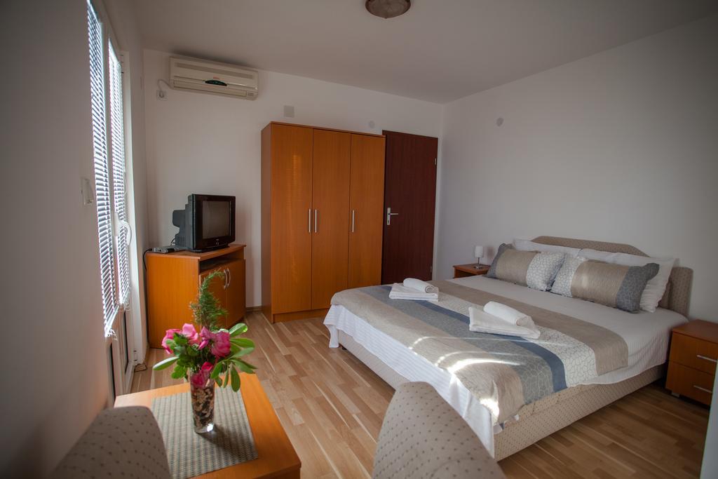 בודווה Panorama Apartments מראה חיצוני תמונה